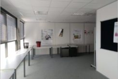 ipro location bureaux gemenos 117-44