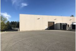 Gémenos Location Activités/Entrepôts avec Bureaux d'environ 1.075m² non divisibles 118-90