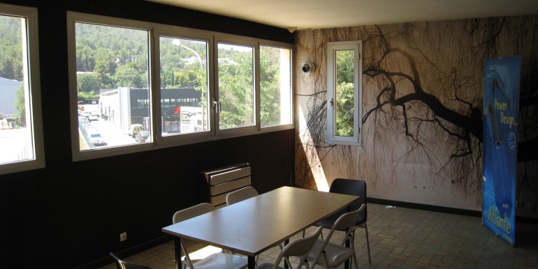 ipro location entrepôts aubagne 116-07