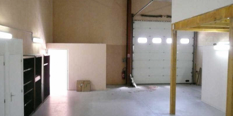 ipro Auriol vente entrepôt 180m² 116-12