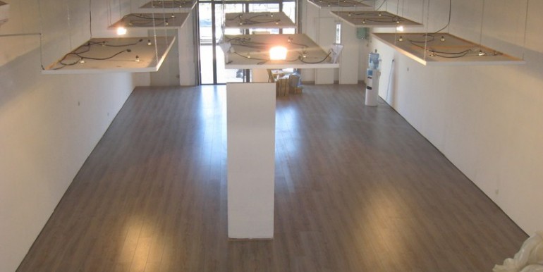 location aubagne activités entrepôts locaux commerciaux 116-22
