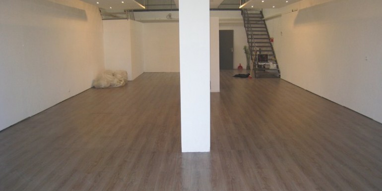location aubagne activités entrepôts locaux commerciaux 116-22