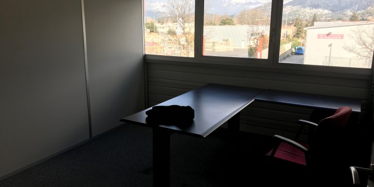 ipro location bureaux gemenos 116-29