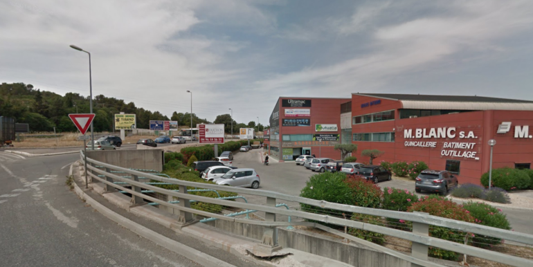 ipro location commerce aubagne 116-32