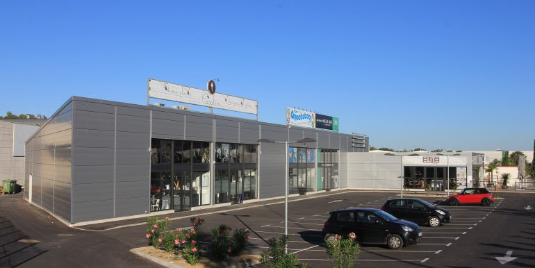 ipro fuveau location local commercial 103m² 116-47B