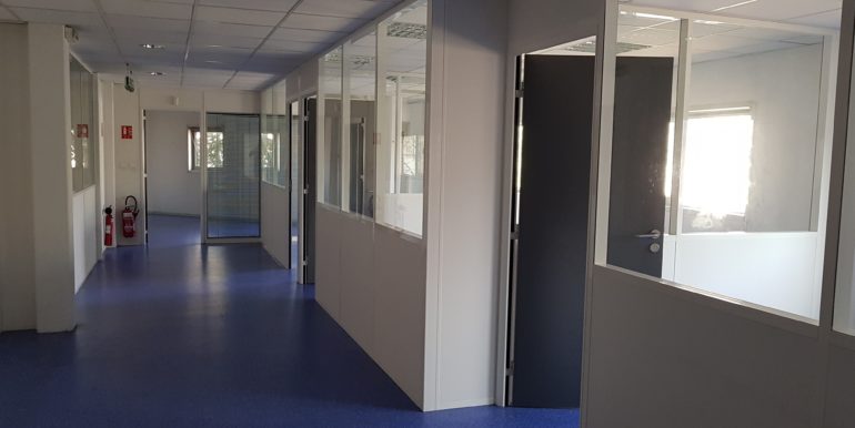 ipro gémenos bureaux à vendre 116-76 116-75