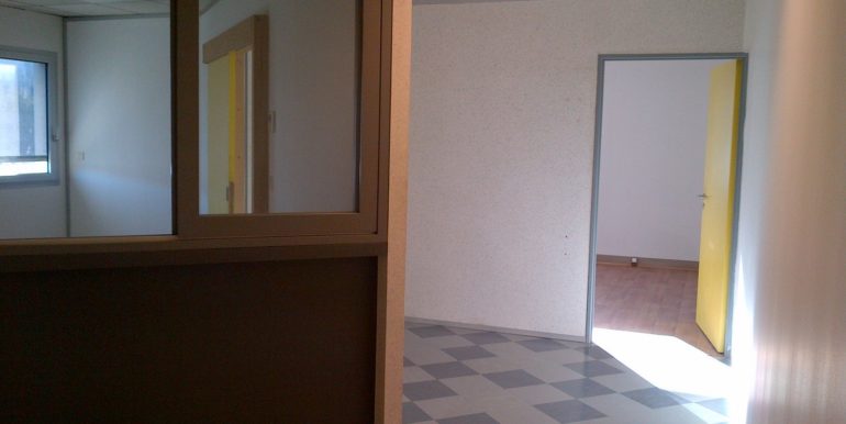 location bureaux aubagne ipro 116-82