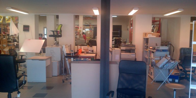 location commerce la valette avenue 83