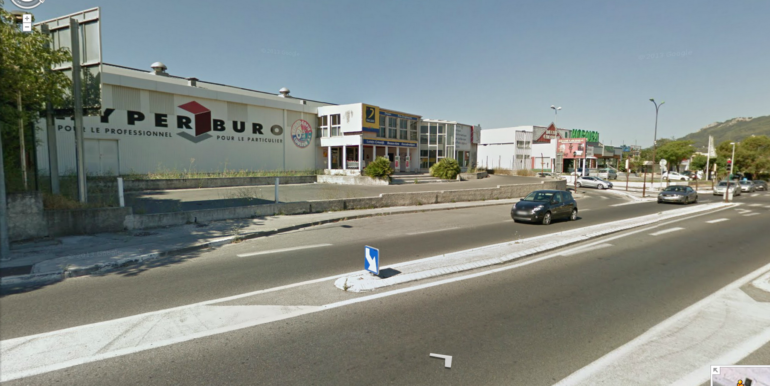 location commerce la valette avenue 83