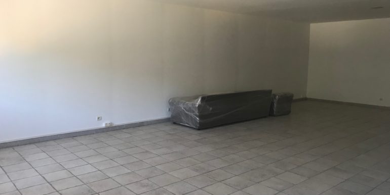 ipro gemenos location bureaux 118-26