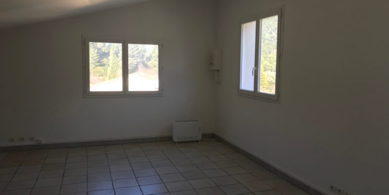 ipro gemenos location bureaux 118-26