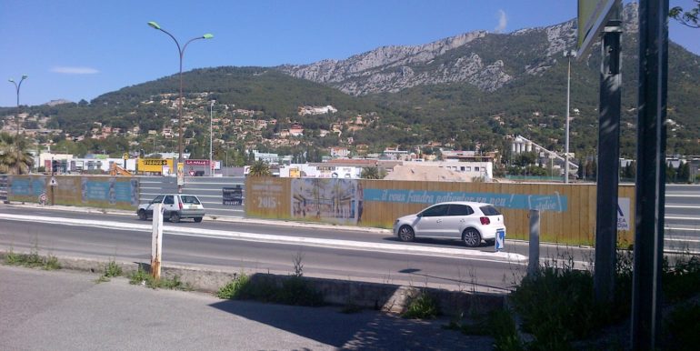 location commerce la valette avenue 83