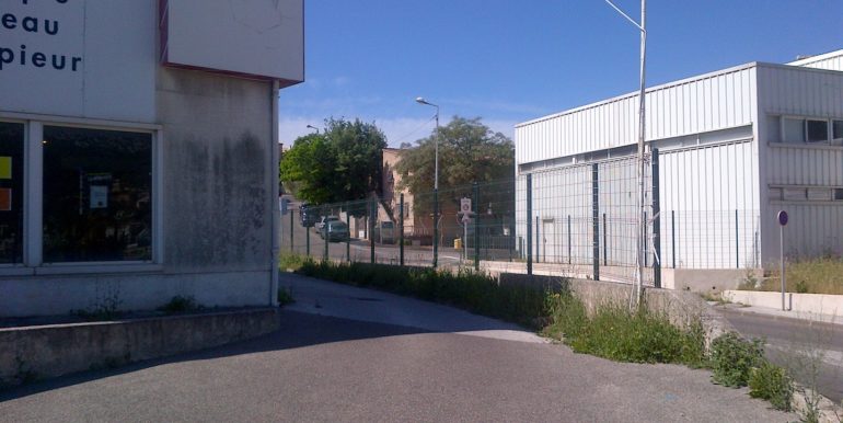 location commerce la valette avenue 83