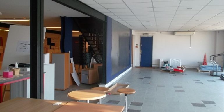 location commerce la valette avenue 83