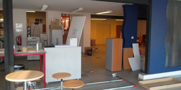 location commerce la valette avenue 83