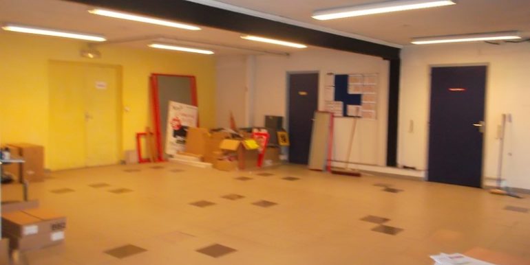location commerce la valette avenue 83