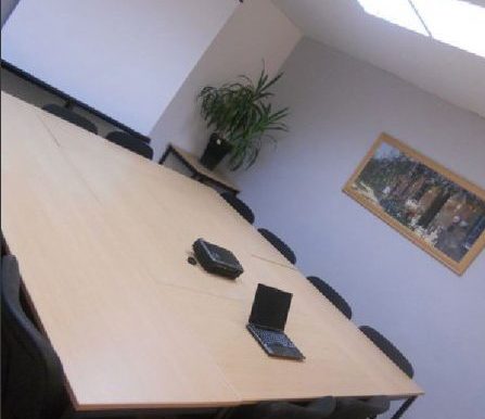 ipro location bureaux gemenos 117-21
