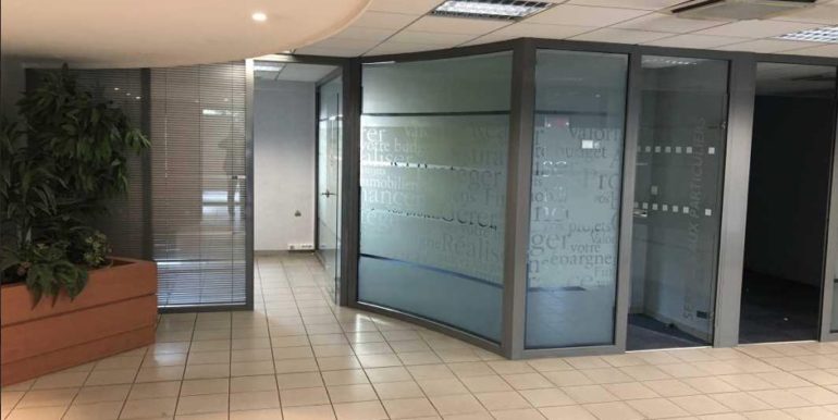 ipro location bureaux aubagne 117-22