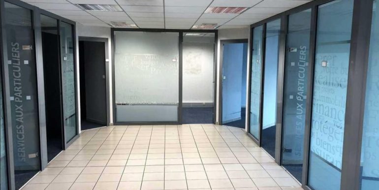 ipro location bureaux aubagne 117-22
