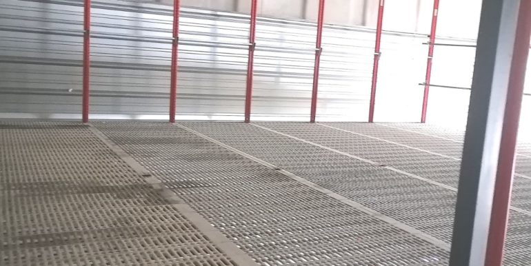Gemenos Location Activités/Entrepôts 210 m² non divisibles (119-28)