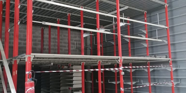 Gemenos Location Activités/Entrepôts 210 m² non divisibles (119-28)