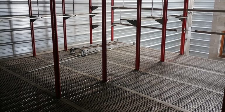 Gemenos Location Activités/Entrepôts 210 m² non divisibles (119-28)