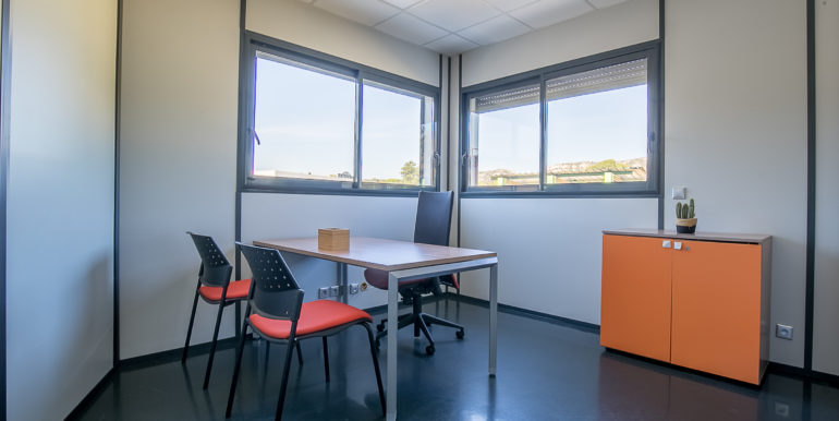 La Bouilladisse Location Bureaux 150m² divisibles (119-36)