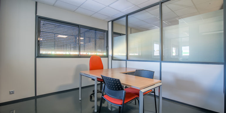 La Bouilladisse Location Bureaux 150m² divisibles (119-36)