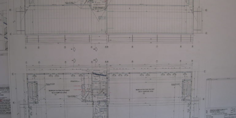 Aubagne Location Bureaux 260m2 non divisibles (119-31)