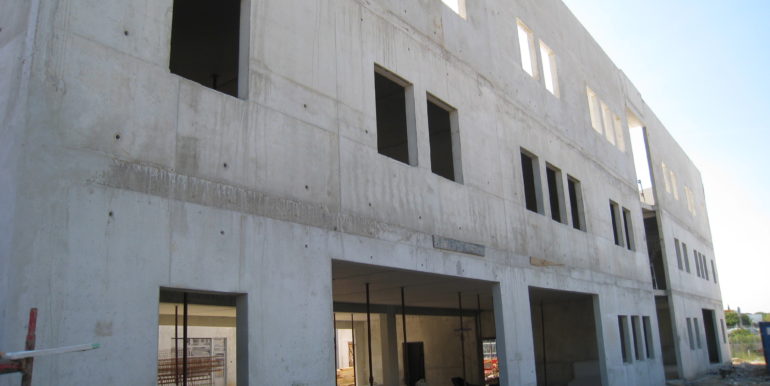 Aubagne Location Bureaux 260m2 non divisibles (119-31)