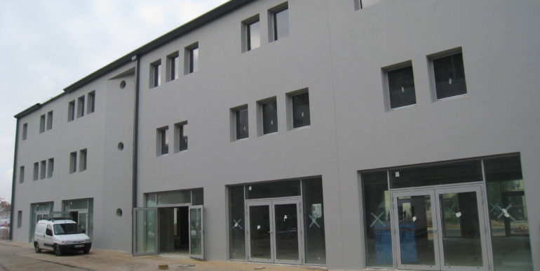 Aubagne Location Bureaux 260m2 non divisibles (119-31)