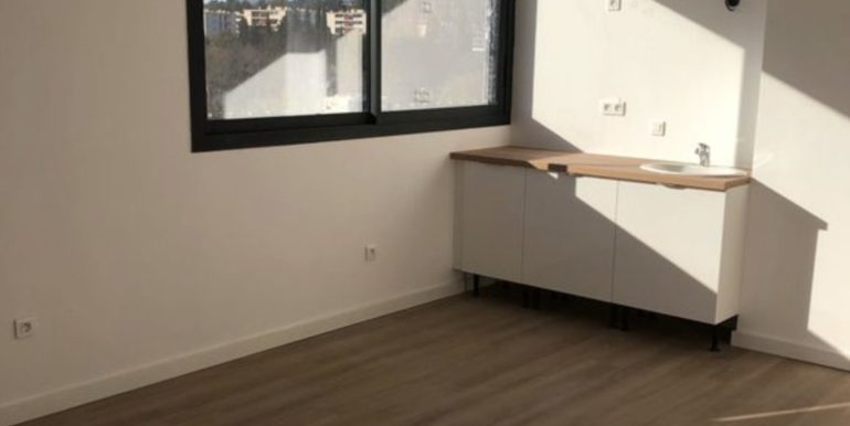 Aubagne Location Bureaux 36m2 divisibles en 2 lots de 18m2 (119-49)