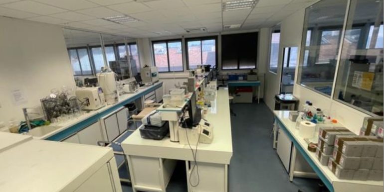 Marseille Vente Bureaux 1600m2 non divisibles (119-61)