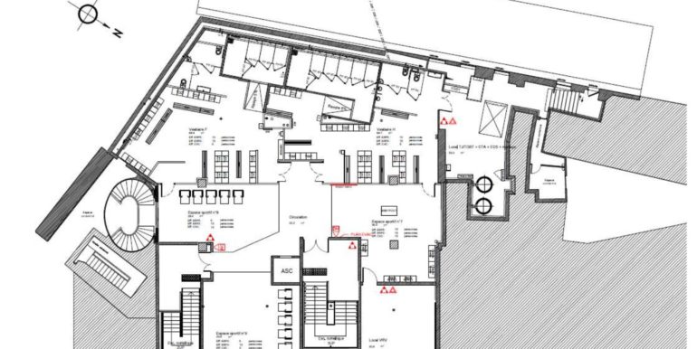 Marseille Vente Locaux commerciaux 1964m2  non divisibles (119-66)