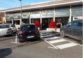 Marseille 11 Location Local Commercial 170m2 non divisibles (119-69)
