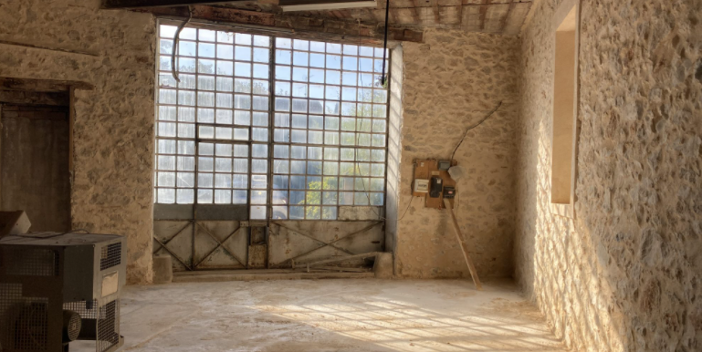Gémenos Location Local commercial 75m² (119-33)