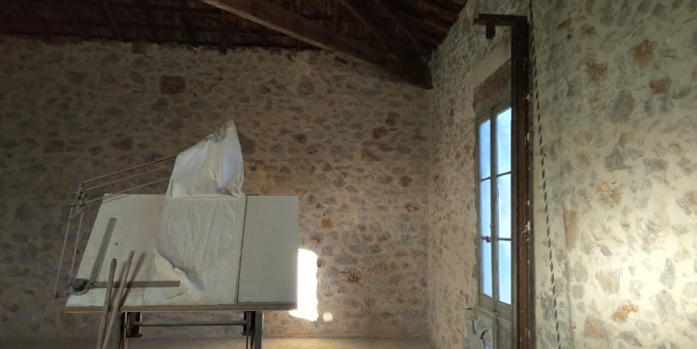 Gémenos Location Bureau/local d'activités 85m² (119-33bur)