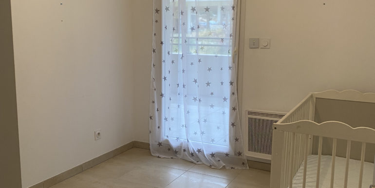 Cuges Vente Appartement 79m2 avec terrasse 30m2 et garage 50m2
