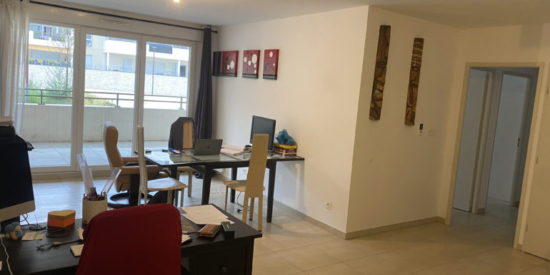 Cuges Vente Appartement 79m2 avec terrasse 30m2 et garage 50m2