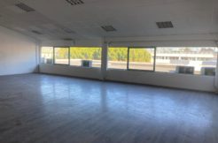 Aubagne Z.I. Les Paluds location bureaux 257m2 div. (119-82Atot)