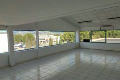 Aubagne Z.I. Les Paluds location bureaux 257m2 div. (119-82Atot)