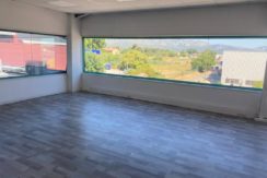 Aubagne Z.I. Les Paluds location bureaux 150 m2 (119-82 A7)