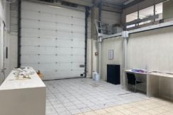 Aubagne Z.I. Les Paluds Location Local commercial 183m2 (119-82 A8)