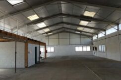 Aubagne Z.I. Les Paluds Location Entrepôt 950 m2 sur Terrain de 3.000m2 (120-19)