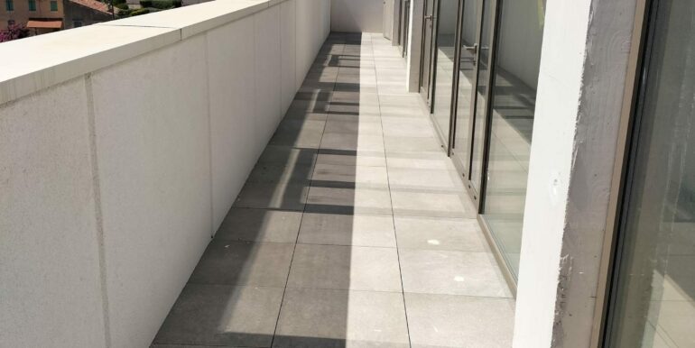 La Ciotat Location Bureaux 2.935m2 divisibles à partie de 70m2 (120-20)