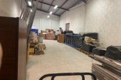 Aubagne Location Activités-Entrepôts 170m2 non divisibles (120-31))