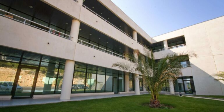 La Ciotat Location Bureaux 145m² non divisibles (120-38 A)