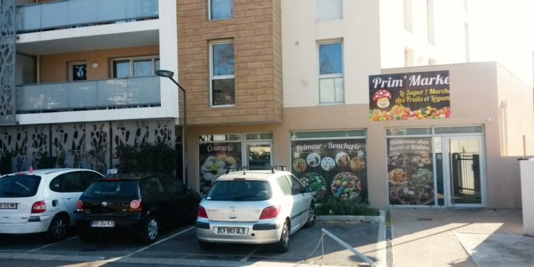 Sixfours-les-Plages Location Local Commercial 100m² non divisibles (120-55)