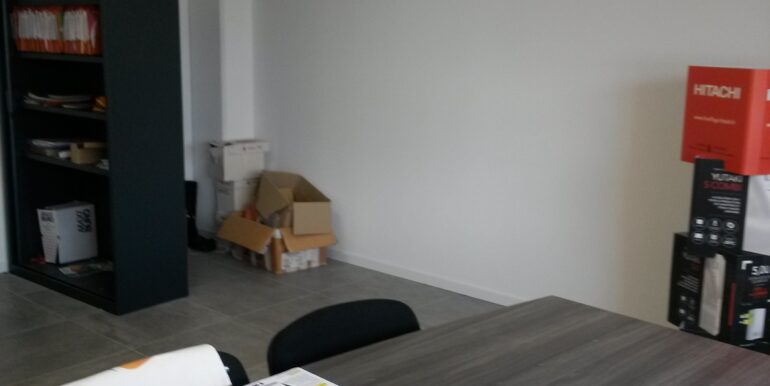 Aubagne ZI Les Paluds Location Bureaux 51m2 non divisibles (120-71) 16