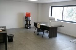 Aubagne ZI Les Paluds Location Bureaux 51m2 non divisibles (120-71)